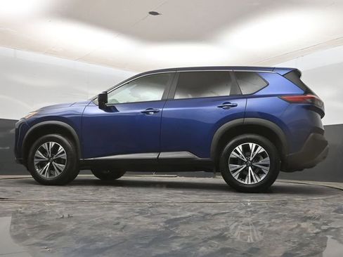 Used 2023 Nissan Rogue SV image 17