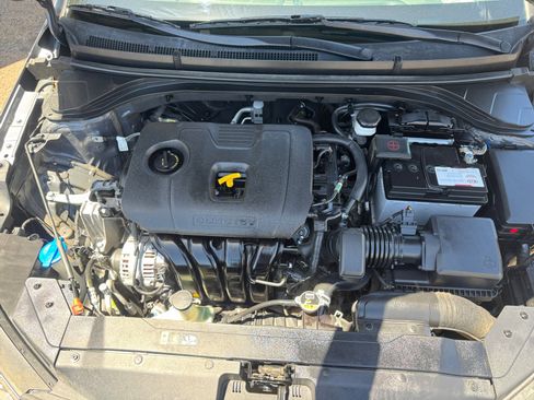Used 2020 Hyundai Elantra SEL w/ Cargo Package (C1) FWD image 32