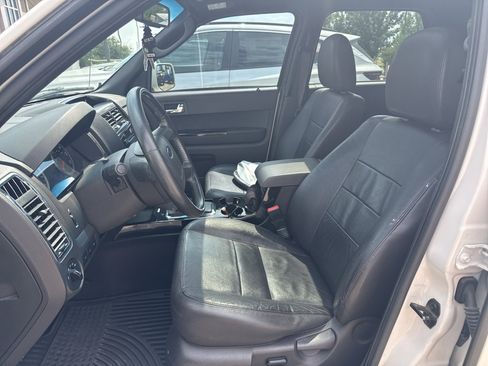Used 2010 Ford Escape Limited AWD/4WD image 7