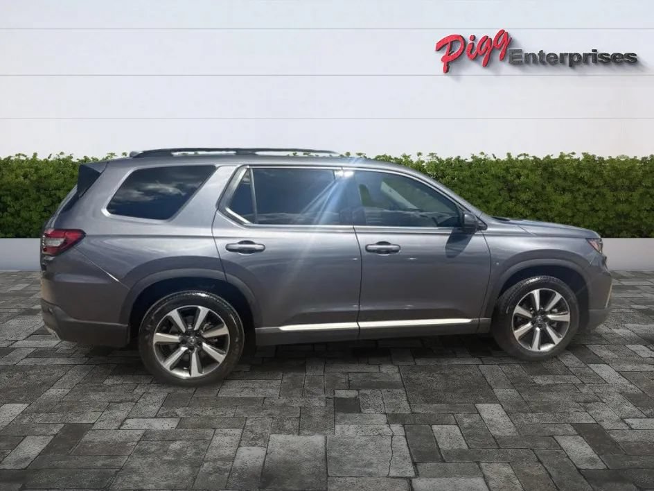 Used 2025 Honda Pilot Elite image 8