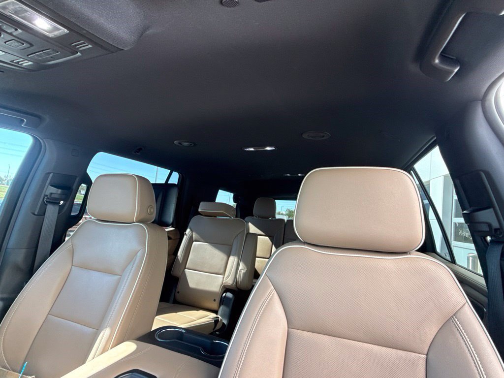 Used 2023 Chevrolet Tahoe Premier AWD/4WD image 14