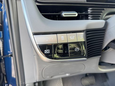 New 2026 Hyundai Ioniq 5 Limited image 17