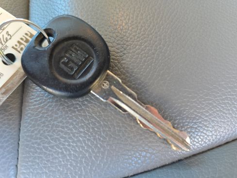 Used 2010 Chevrolet Silverado 2500 W/T image 33