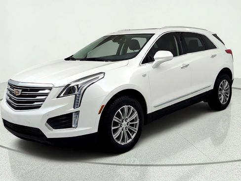 Used 2017 Cadillac XT5 Luxury w/ Driver Awareness Package FWD image 1