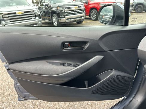 Used 2024 Toyota Corolla LE FWD image 28