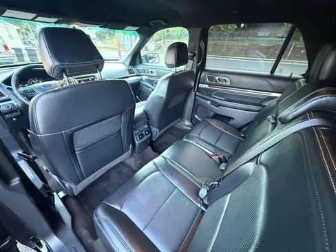 Used 2016 Ford Explorer Limited image 19