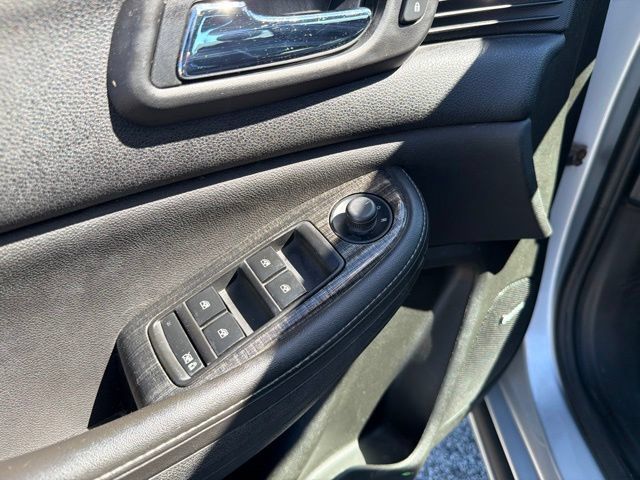 Used 2014 Chevrolet Malibu LT FWD image 11