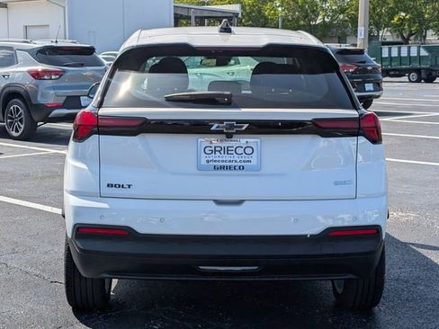 New 2027 Chevrolet Bolt LT w/ Comfort Package FWD image 4