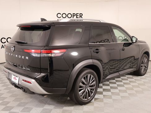 Used 2024 Nissan Pathfinder SL w/ SL Premium Package AWD/4WD image 22