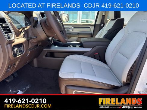 New 2026 RAM 1500 Laramie AWD/4WD image 14