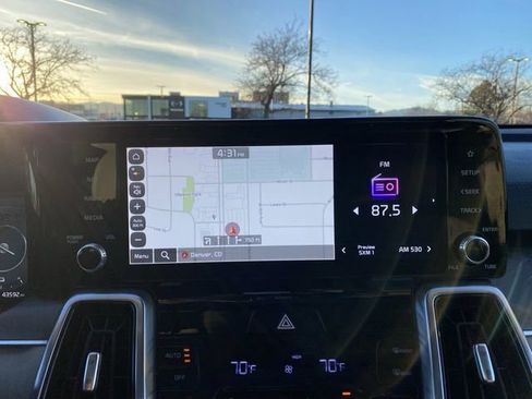 Used 2023 Kia Sorento SX Prestige w/ Panoramic Sunroof Package image 20