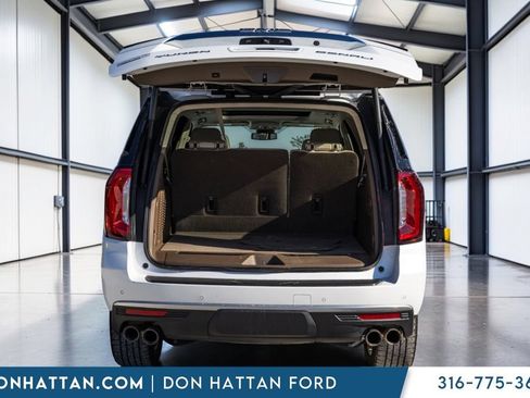 Used 2024 GMC Yukon XL Denali AWD/4WD image 29