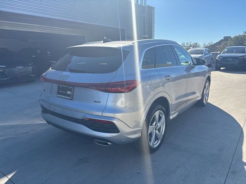 Used 2025 Audi Q5 Premium Plus w/ Premium Plus image 6