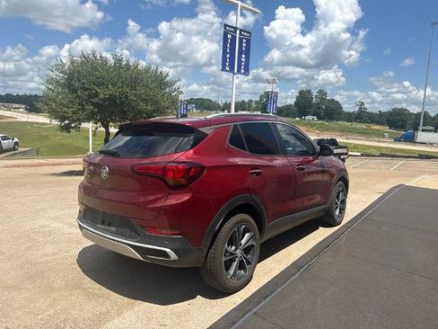 Used 2022 Buick Encore GX Select w/ Advanced Technology Package FWD image 7
