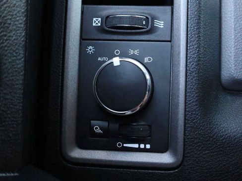 Used 2014 RAM 1500 Tradesman w/ Popular Equipment Group AWD/4WD image 33