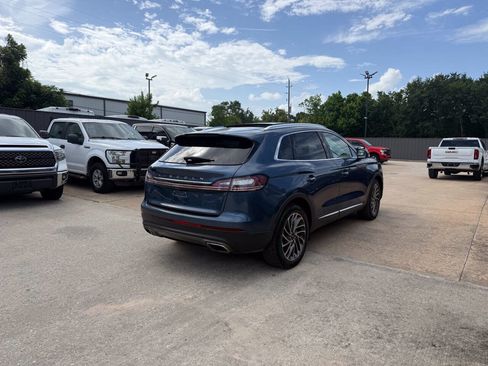 Used 2019 Lincoln Nautilus Reserve FWD image 5