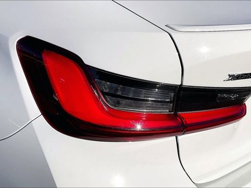 Used 2023 BMW M340i xDrive image 23