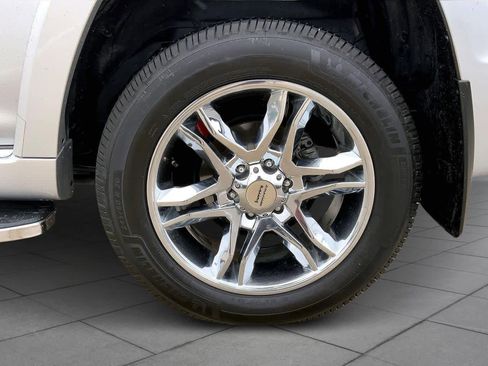 Used 2023 Toyota 4Runner Limited image 11