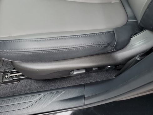Certified 2026 Subaru Outback Premium AWD/4WD image 17