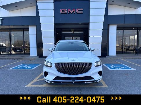 Used 2025 Genesis GV70 2.5T AWD/4WD image 11