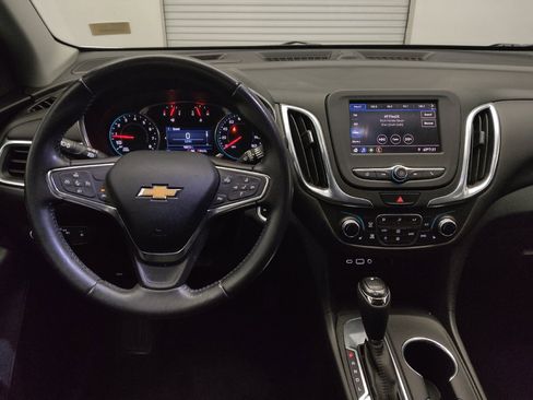 Used 2021 Chevrolet Equinox LT FWD image 22