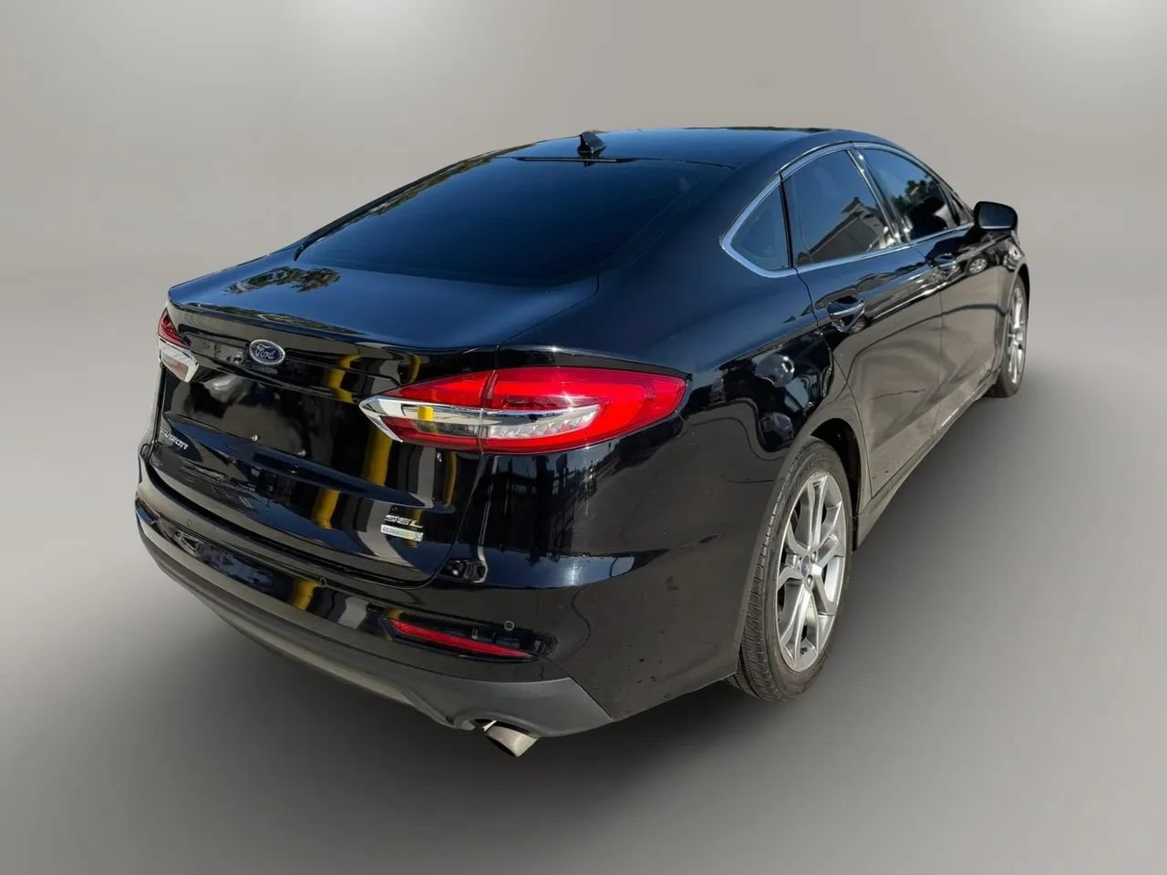 Used 2019 Ford Fusion SEL FWD image 7