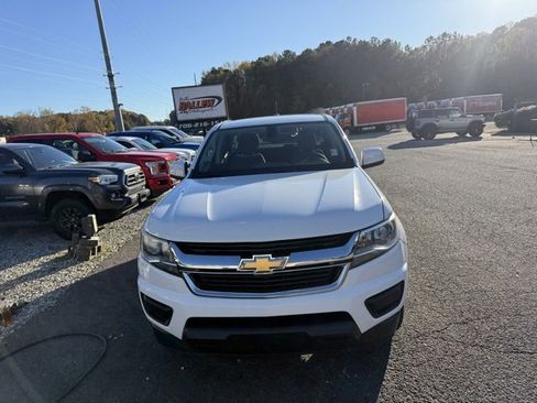 Used 2019 Chevrolet Colorado W/T w/ WT Convenience Package image 2
