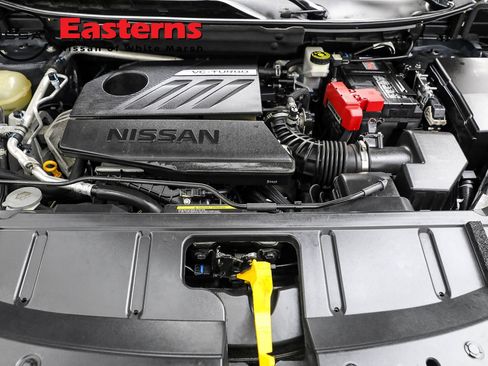 Used 2023 Nissan Rogue SV image 9