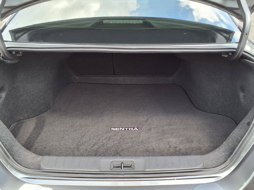 Used 2025 Nissan Sentra S FWD image 18
