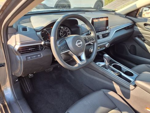 Used 2023 Nissan Altima 2.5 SV FWD image 20