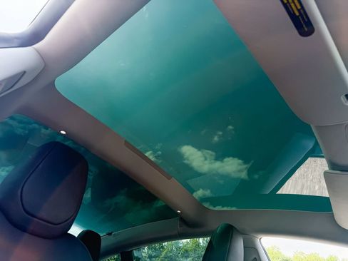 Used 2025 Tesla Model 3 RWD image 7