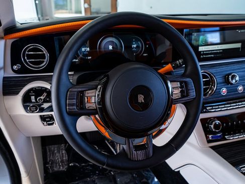 Used 2024 Rolls-Royce Spectre w/ Spectre Launch Package image 40