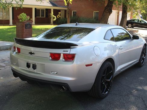 Used 2010 Chevrolet Camaro SS w/ RS Package image 37