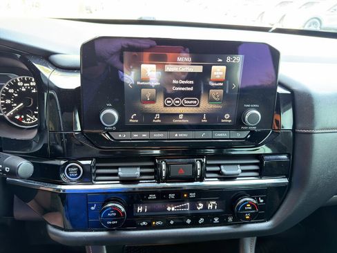 Used 2024 Nissan Pathfinder Rock Creek AWD/4WD image 29