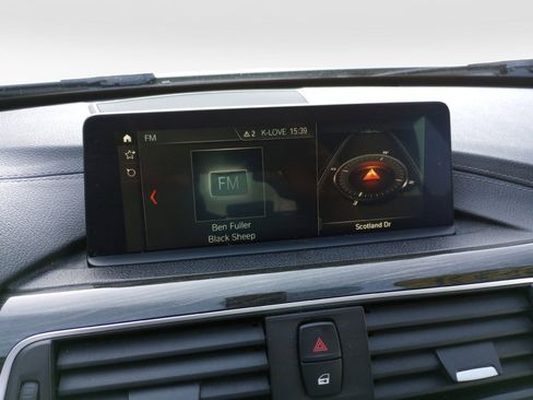 Used 2018 BMW 330i image 17