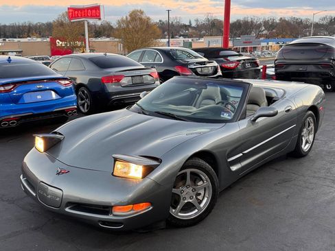 Used 2004 Chevrolet Corvette Convertible w/ Preferred Equipment Group image 3