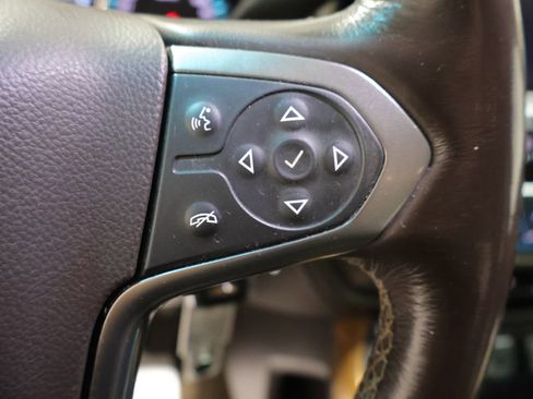 Used 2018 Chevrolet Silverado 1500 LTZ w/ LTZ Plus Package AWD/4WD image 34