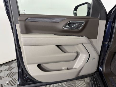 Certified 2023 GMC Yukon XL SLT w/ SLT Luxury Package RWD image 8