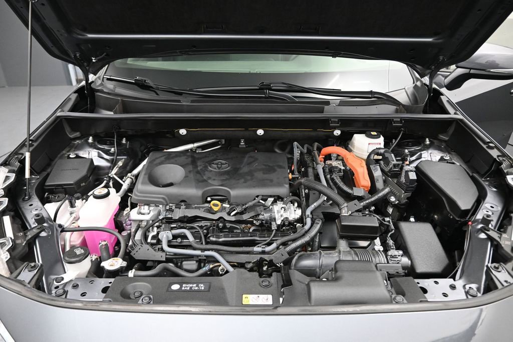 Used 2023 Toyota RAV4 SE AWD/4WD image 16