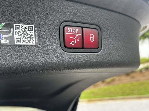 Certified 2026 Mercedes-Benz GLC 300 image 22