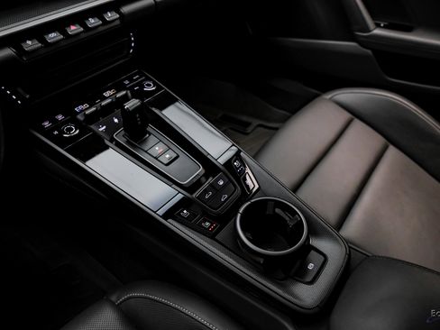 Used 2020 Porsche 911 Carrera 4S image 47