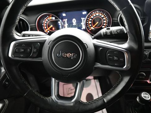 Used 2018 Jeep Wrangler Unlimited Sahara w/ Quick Order Package 24M Moab AWD/4WD image 13