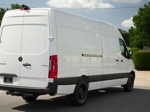 New 2025 Mercedes-Benz Sprinter 2500 image 7