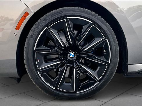 Used 2025 BMW i7 xDrive60 AWD/4WD image 10