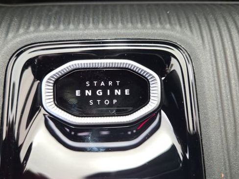 New 2026 Jeep Cherokee Limited image 34