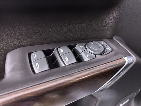 Used 2019 GMC Sierra 1500 SLT image 24