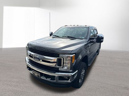 Used 2017 Ford F350 XLT AWD/4WD image 2