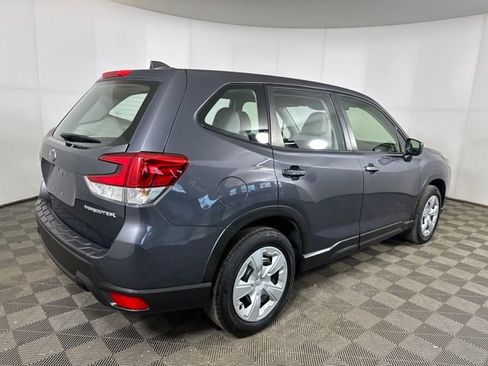 Used 2023 Subaru Forester Base image 3