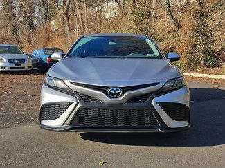 Used 2021 Toyota Camry SE video 2
