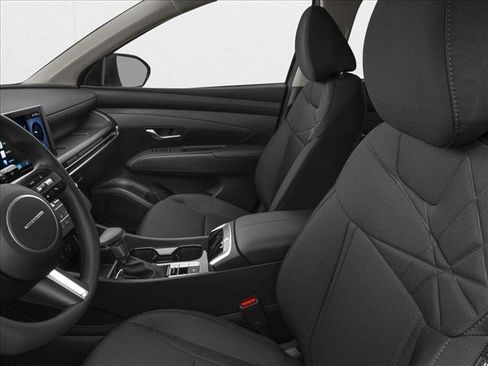 New 2026 Hyundai Tucson SE image 6
